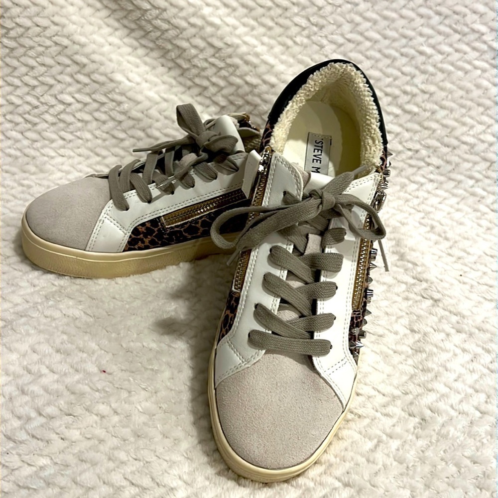 Steve Madden Parka Studded Mixed Media Zip Closure Fashion Sneaker 8.5M NEW